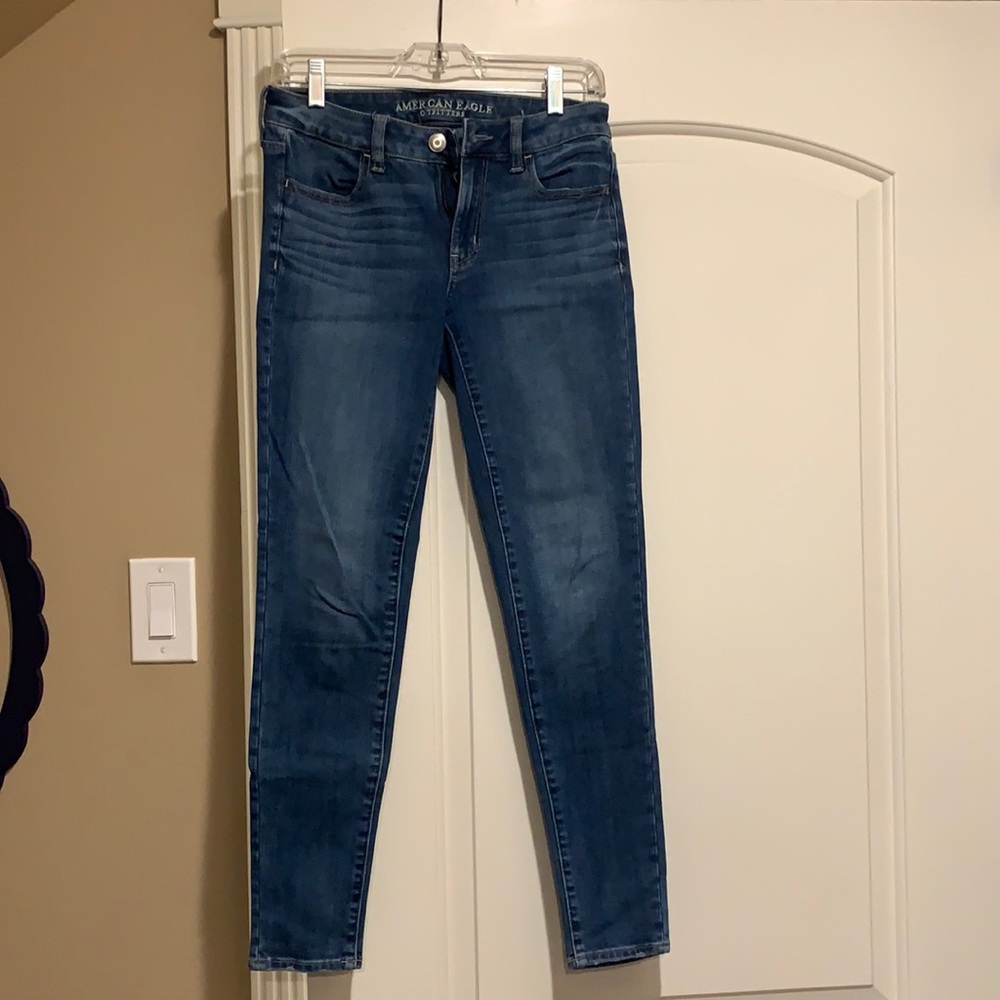 American Eagle Medium Wash Mid-rise Jeggings